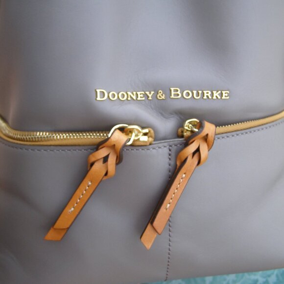 NWT Dooney & Bourke Smooth Leather Dawson Satchel in Taupe - Picture 15 of 16